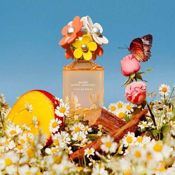 Marc Jacobs Daisy Ever So Fresh - A Sparkling Citrus Dream - Picture 11 of 17